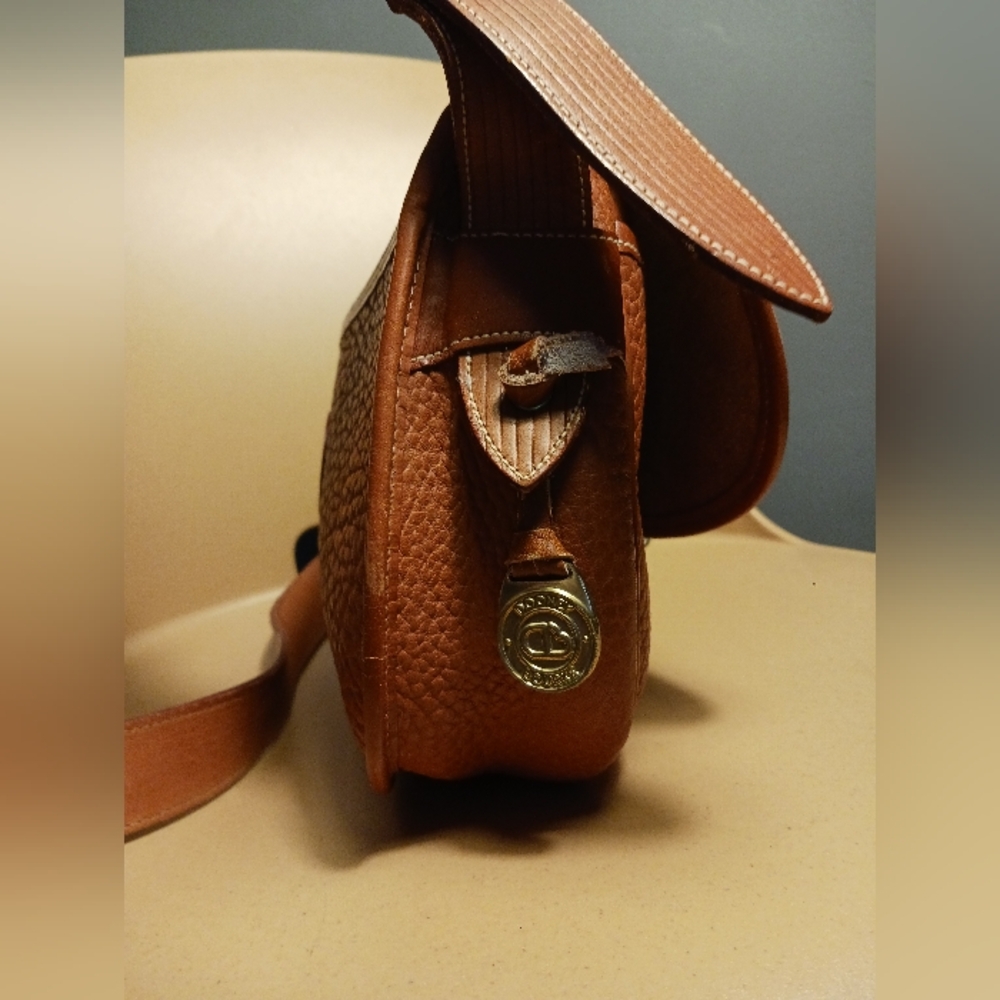 Vintage DOONEY & BOURKE Elegant Brown Leather Crossbody Bag - Picture 6 of 16